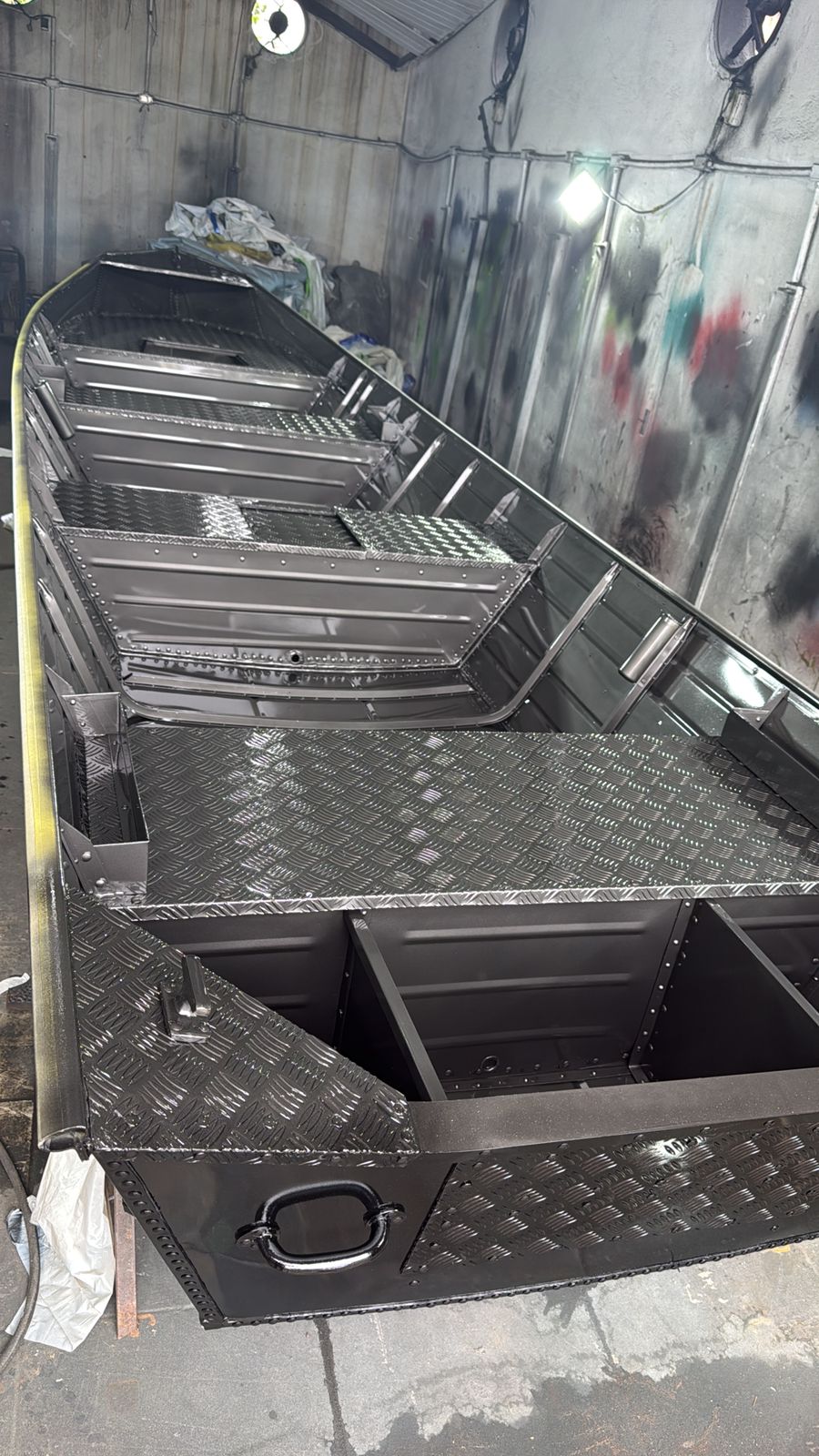 Barco de alumínio modelo 2